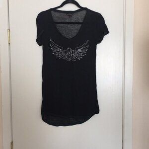 A Rock & Republic Tee